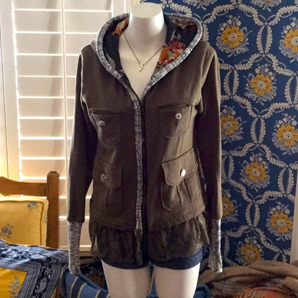 SCRAPBOOK jacket